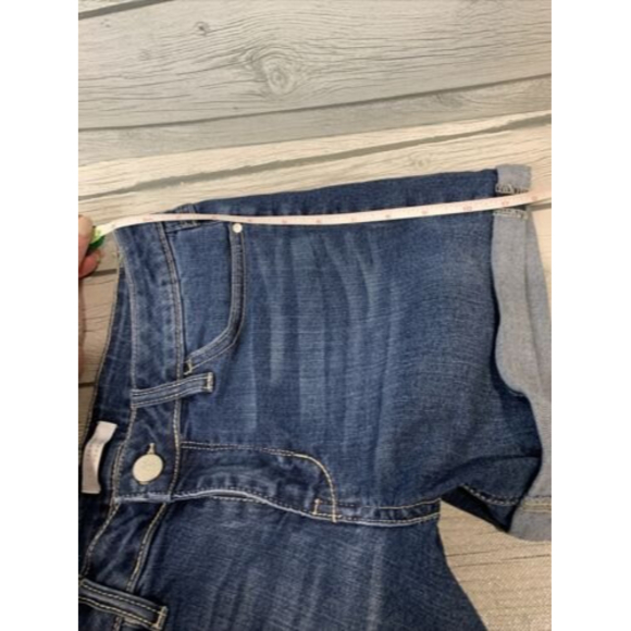 LC Lauren Conrad Womens Jean Shorts Size 6 mid rise Med Wash Cuffed Short Shorts - Picture 11 of 12